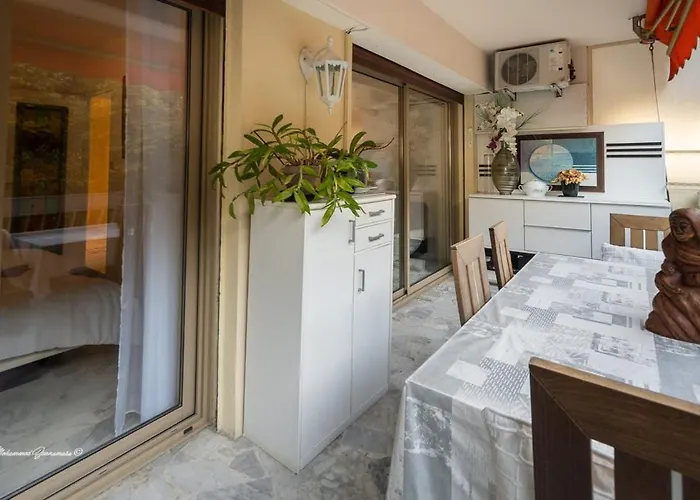 O 27 Fleurie Daire Cannes