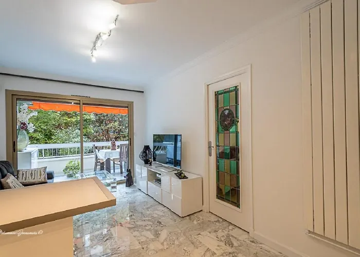 O 27 Fleurie Daire *